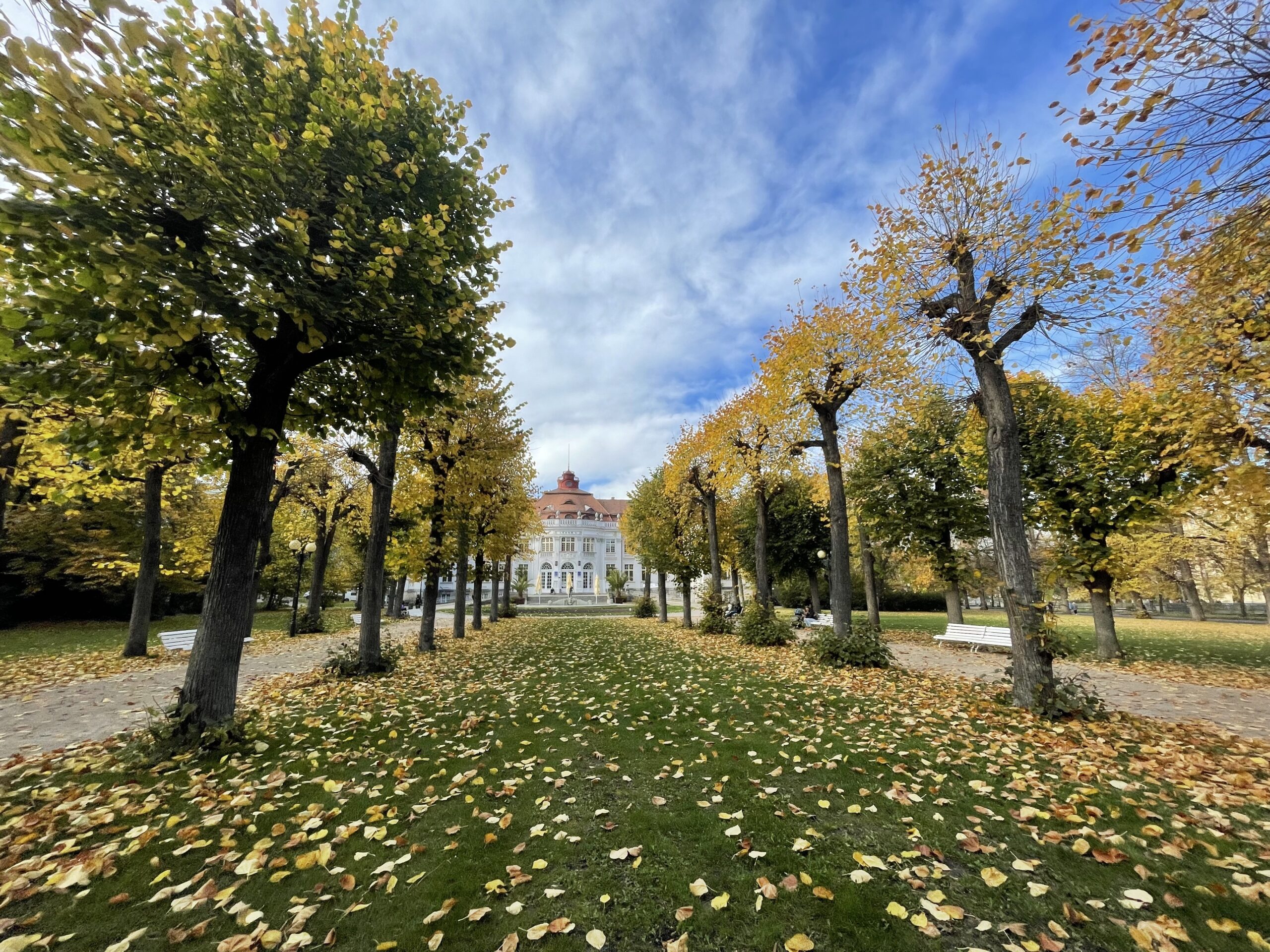 What to do in Karlovy Vary? Famous Czech spa town.