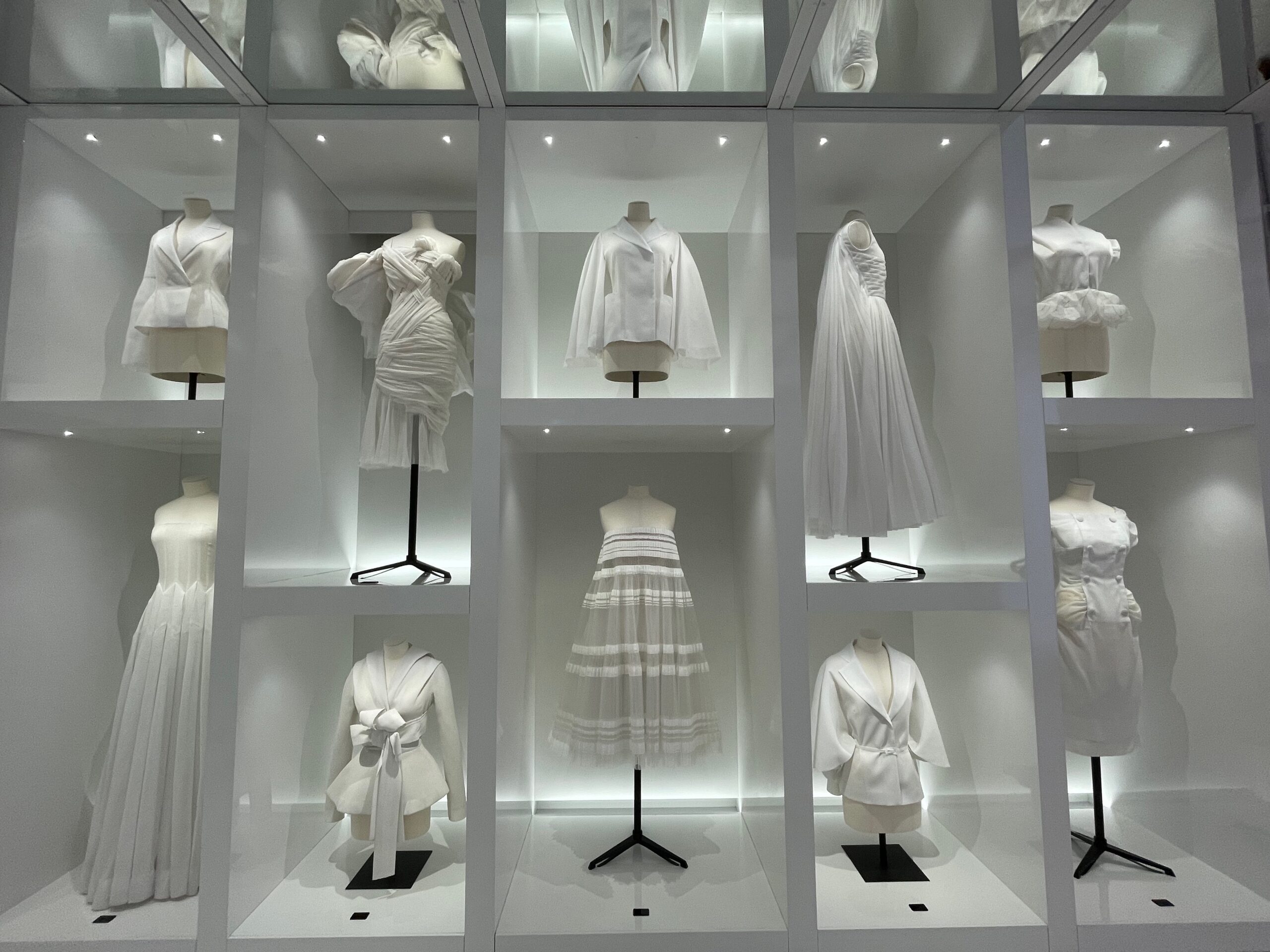 Fashion & Art: Le Galerie Dior, Interview