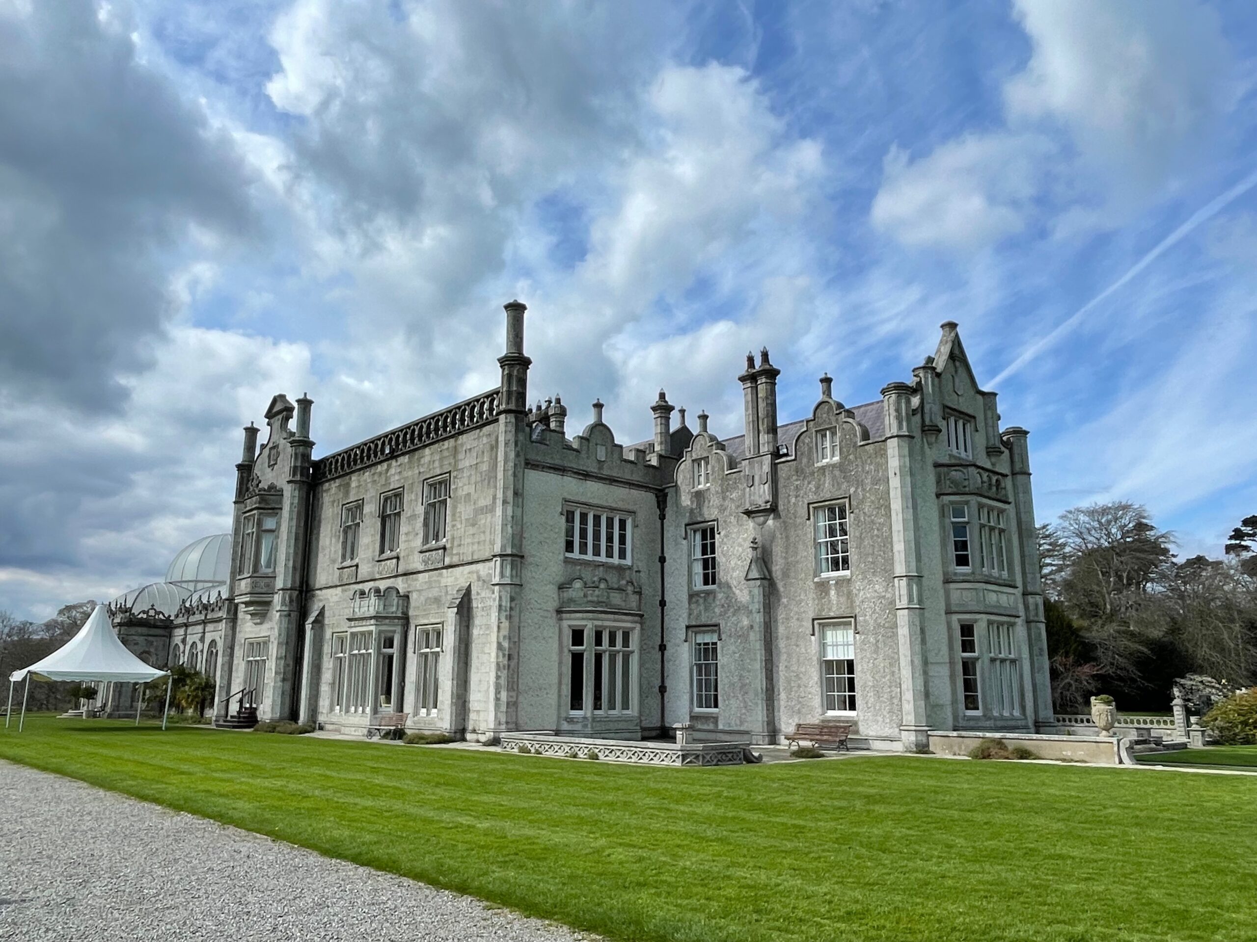 Castles, manors and hikes in Dublin area reachable by public transport
